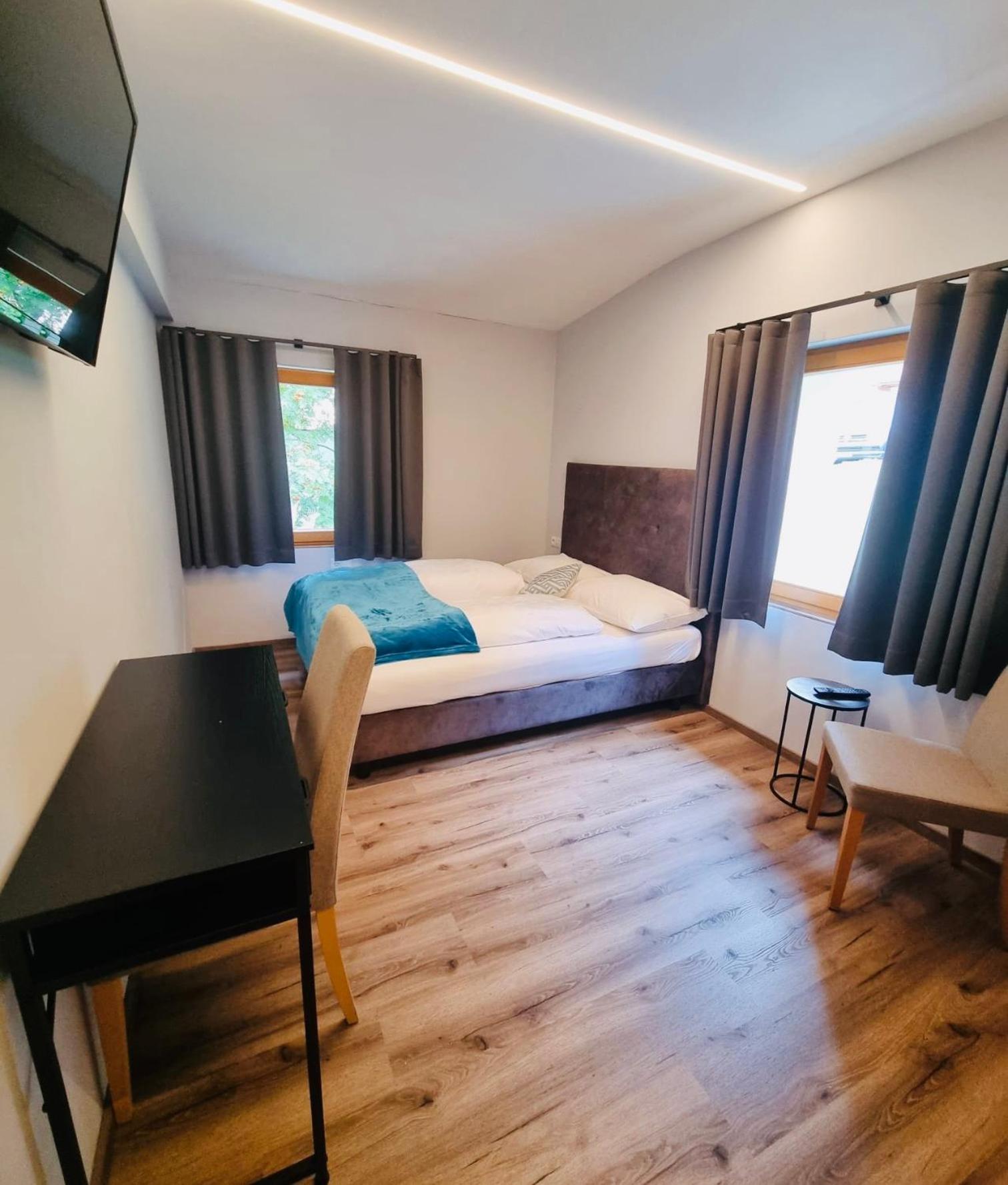 Glacier Rock Guesthouse Solda Luaran gambar