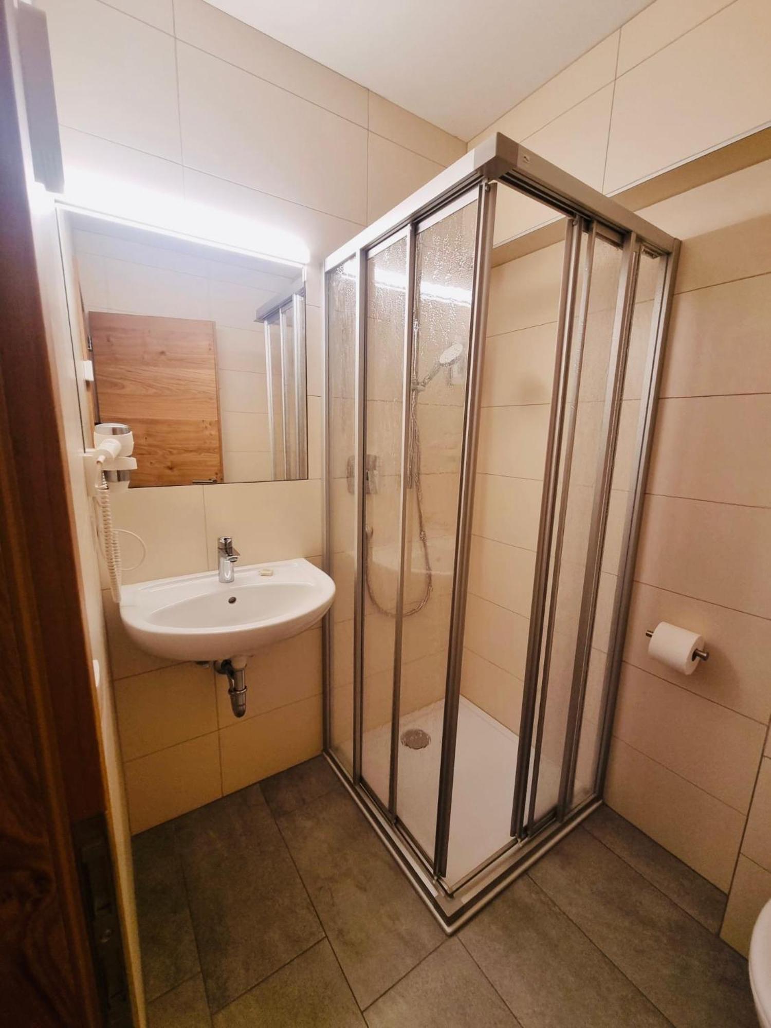 Glacier Rock Guesthouse Solda Luaran gambar