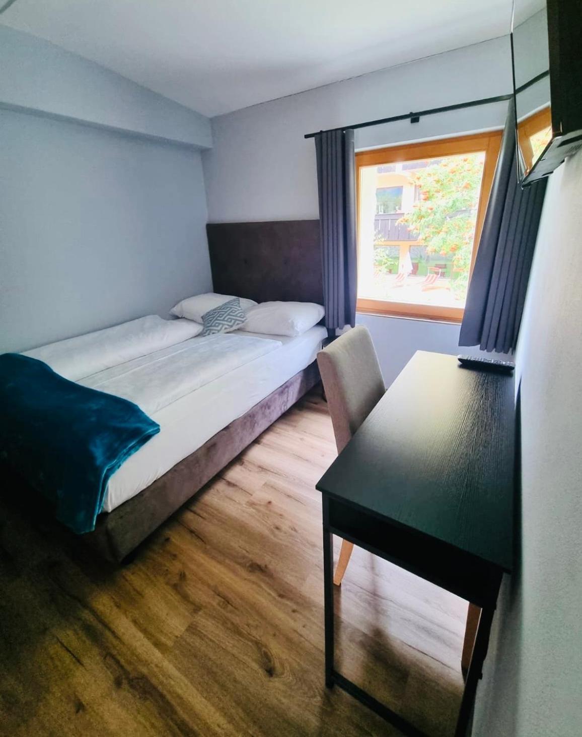Glacier Rock Guesthouse Solda Luaran gambar
